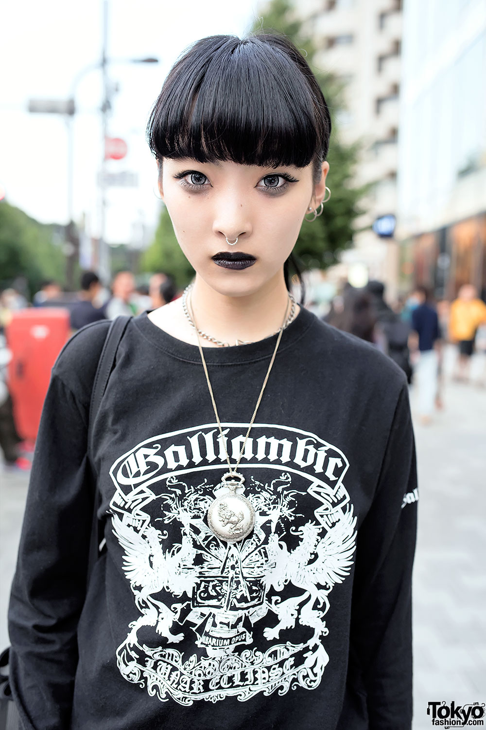 Black Lipstick, Nose Ring, Dark Fashion & Chain Creepers in Harajuku
