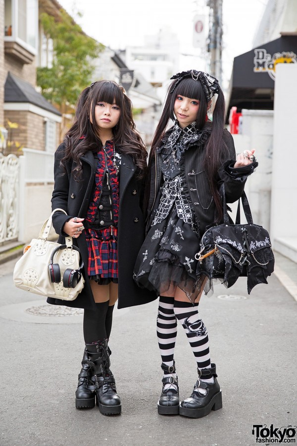 Harajuku Girls In Twin Tails And Dark Styles W H Naoto