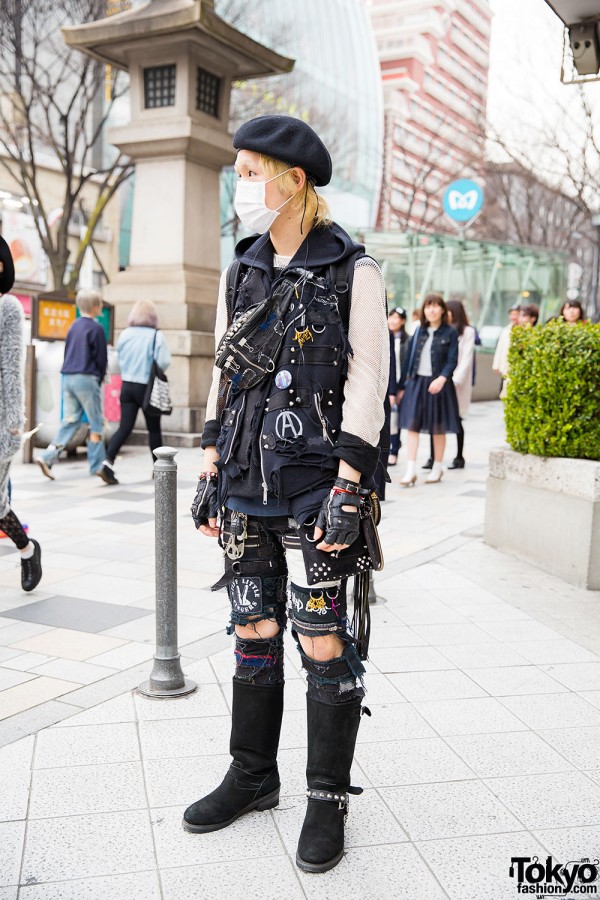Harajuku Guy in Patched Punk Fashion w/ Beret & Boots