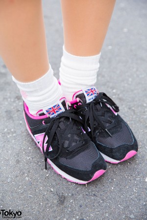 Harajuku Girls in Matching Barbie Fashion w/ WEGO, New Balance & Nike