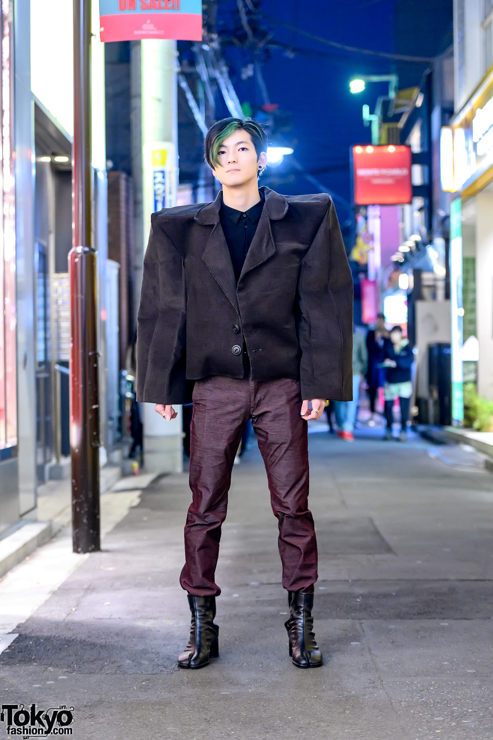 Extreme Shoulder Pads Japanese Street Style w/ Handmade Boxy Jacket & Maison Margiela Tabi Boots