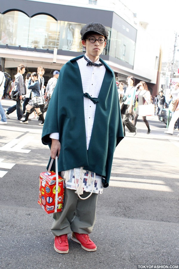 Harajuku Guy in Round Glasses & Green Coat – Tokyo Fashion