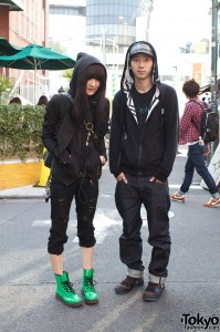 Black Sweatshirts, Cuffed Jeans & Green Dr. Martens – Tokyo Fashion