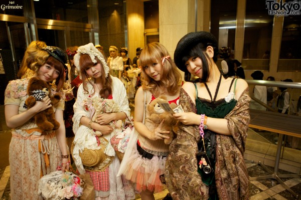 Dolly Kei Girls at the Grimoire Party