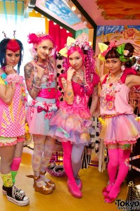 6%DokiDoki World Tour