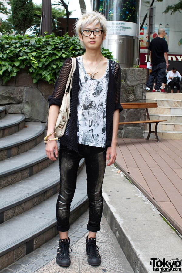 No. 9 graphic top and Blank skinny pants