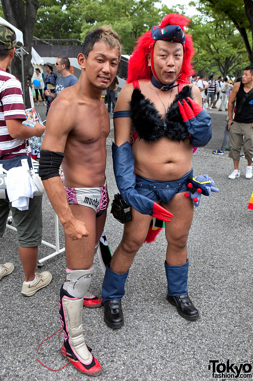Группа извращенцев. Парад мужиков. Гомосексуальные женщины. Японские гомо. Парад извращенцев.