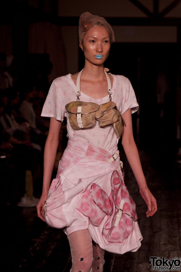 Nozomi Ishiguro 2011 S/S Collection – Tokyo Fashion