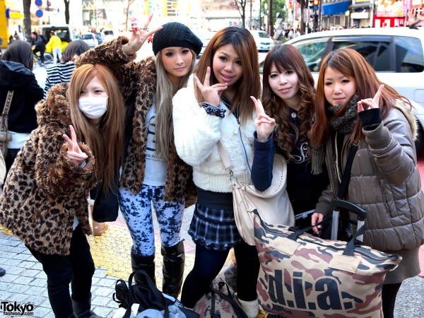 Fukubukuro Pictures – Shibuya 2011 – Tokyo Fashion