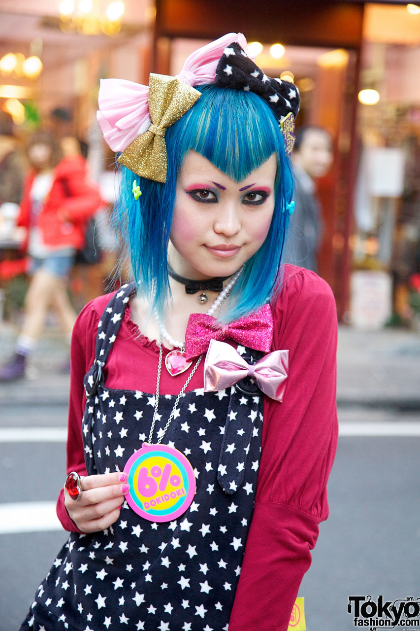 Blue-Haired 6%DokiDoki Shop Girl Vani – Tokyo Fashion