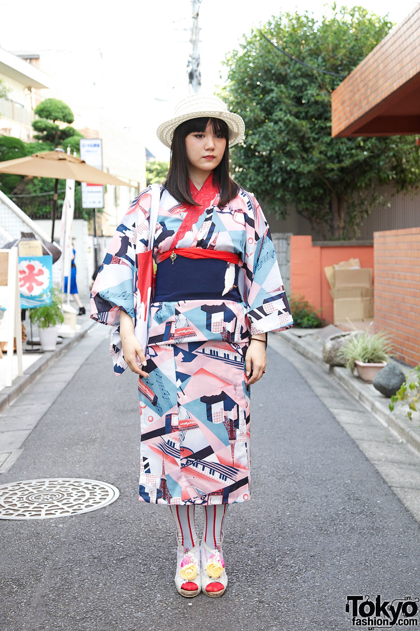 Harajuku Girl In Tokyo Tower Print Yukata Hat And Striped Tights Tokyo Fashion