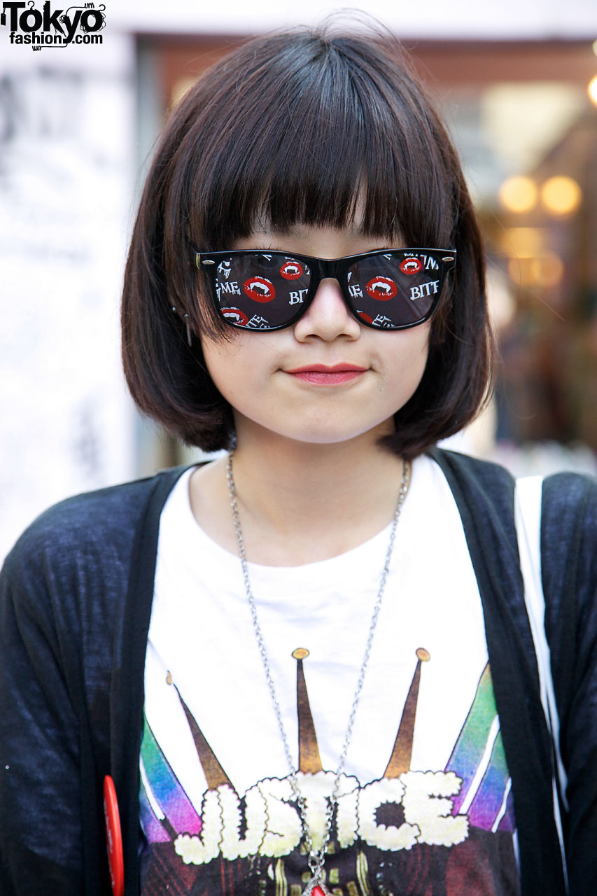 Japanese Girls W Fun Sunglasses In Harajuku Tokyo Fashion