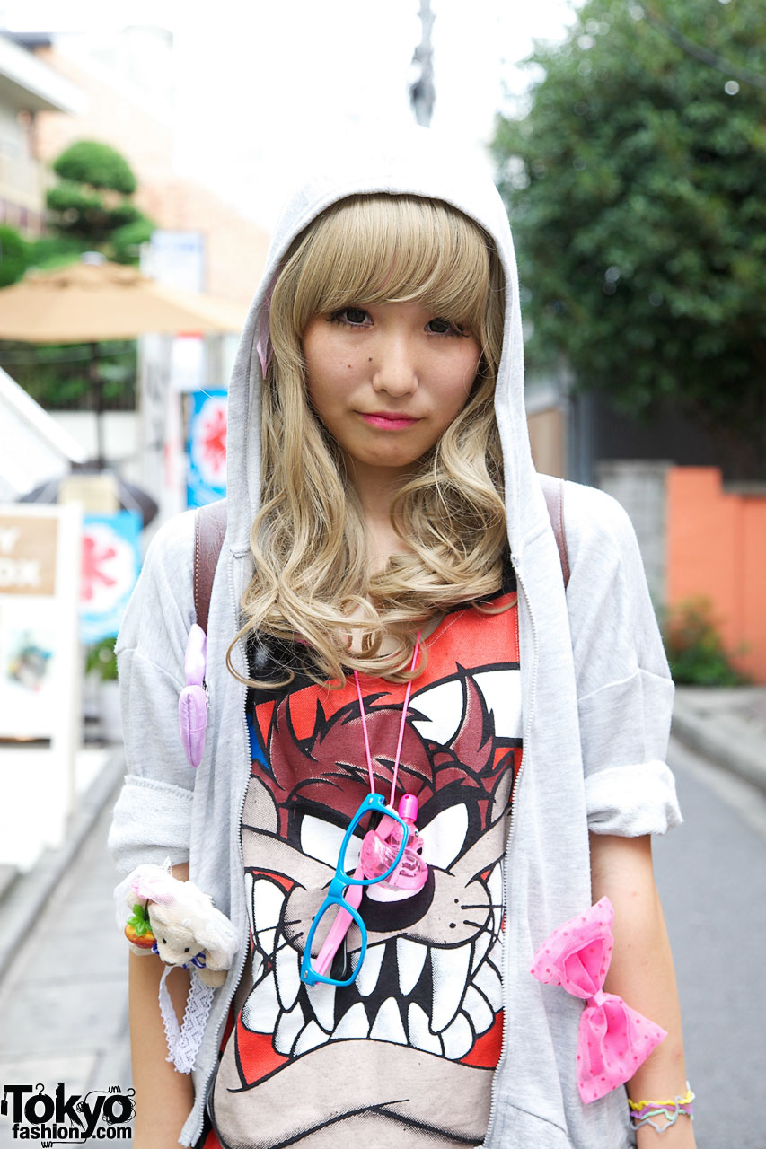 Idol Pretty Blond Japanese Teens