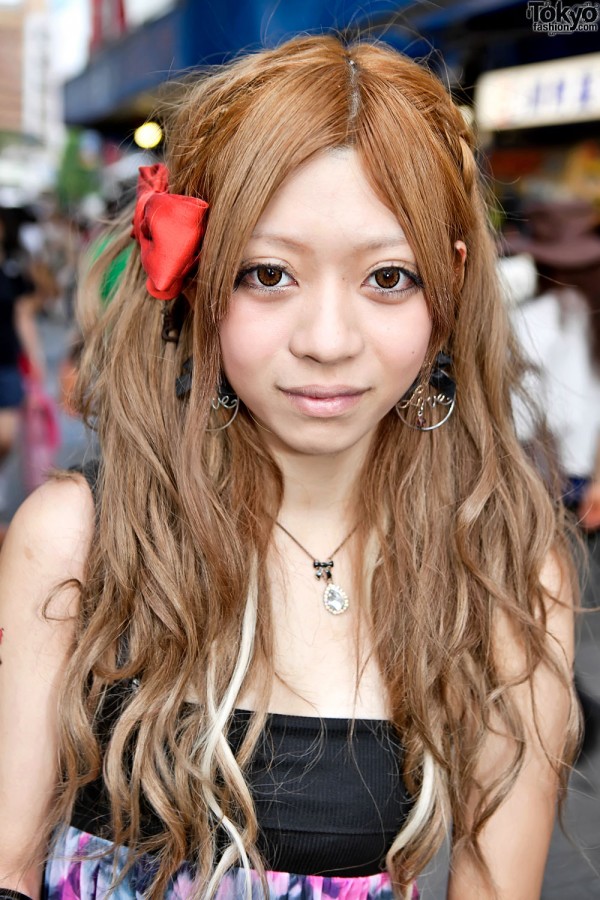 Shibuya Girl W Floral Dress Golds Infinity Heart Handbag And Hair Bow Tokyo Fashion