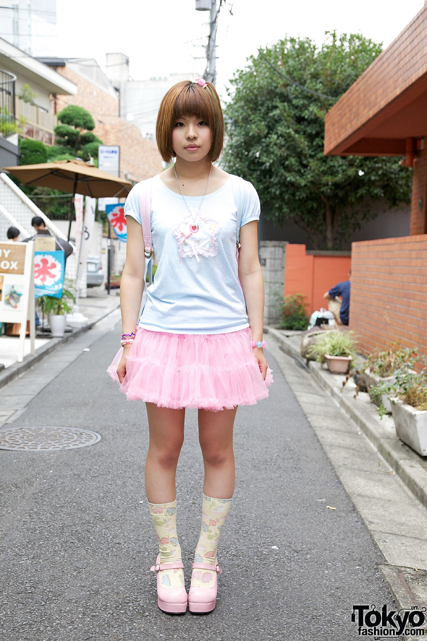 Harajuku Fairy Kei Girl w/ ManiaQ Tulle Skirt, Nile Perch & 6%DOKIDOKI.