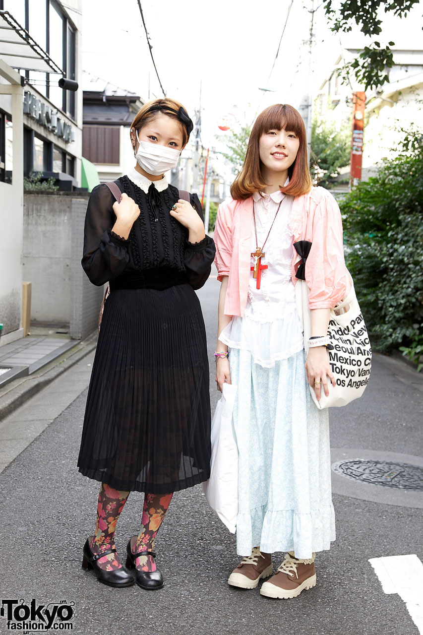 Resale Chiffon Dress & Floral Tights vs. Maxi Skirt & Vans Sneakers – Tokyo  Fashion