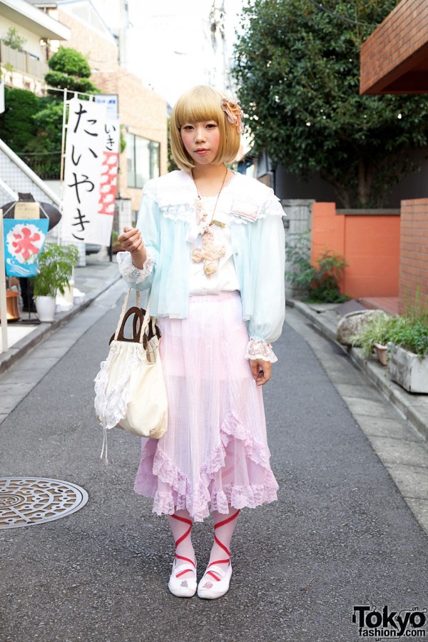 Maririn's Dolly Kei-inspired Street Style