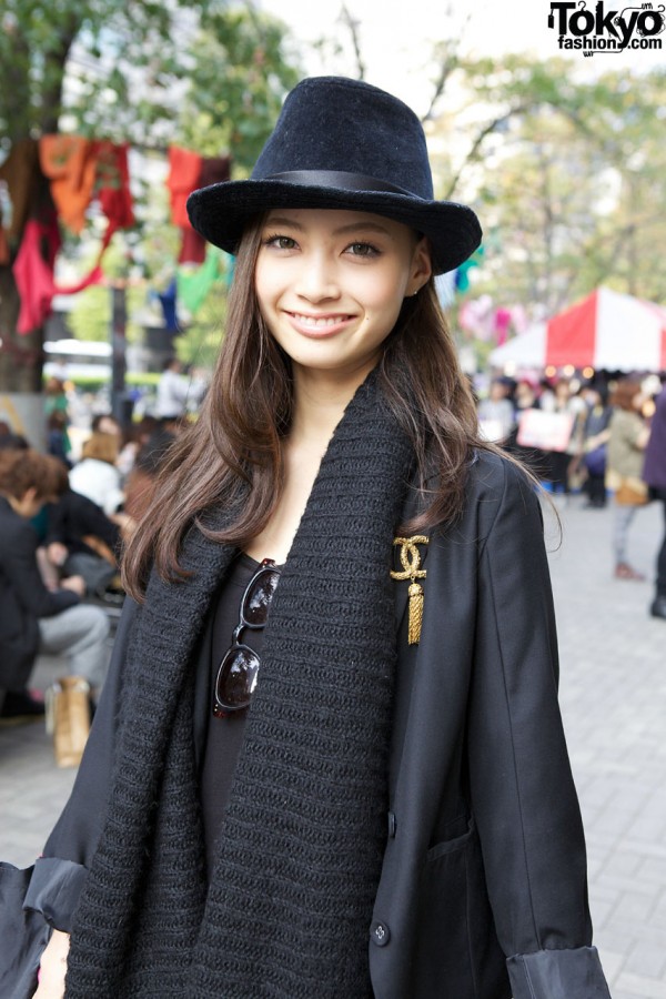 Knit Cowl Scarf & Felt Hat in Tokyo