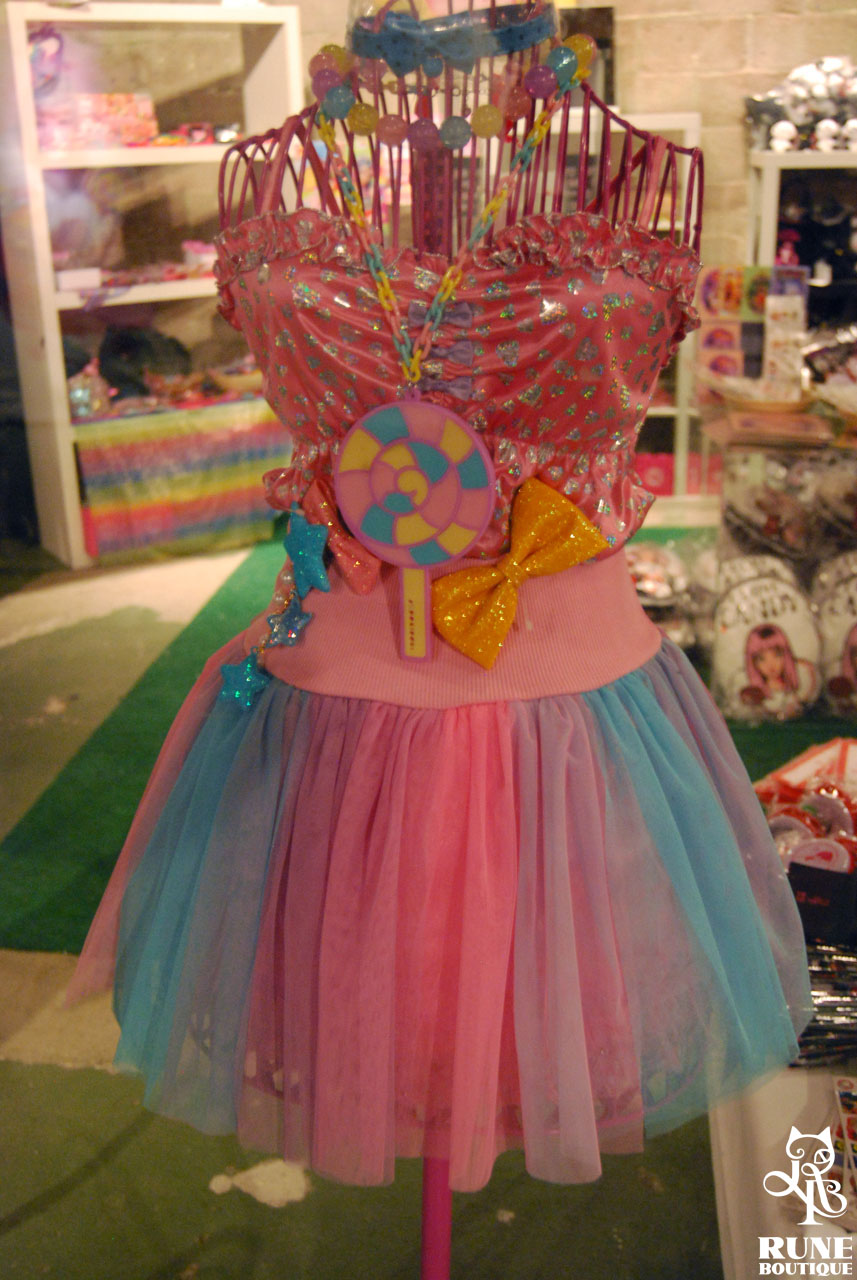 Rune Boutique - Japanese Kawaii Fashion & Art Party Pictures