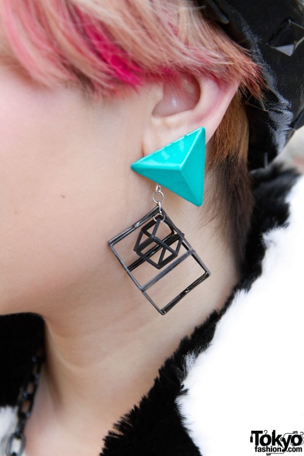 Handmade cubist earring in Harajuku