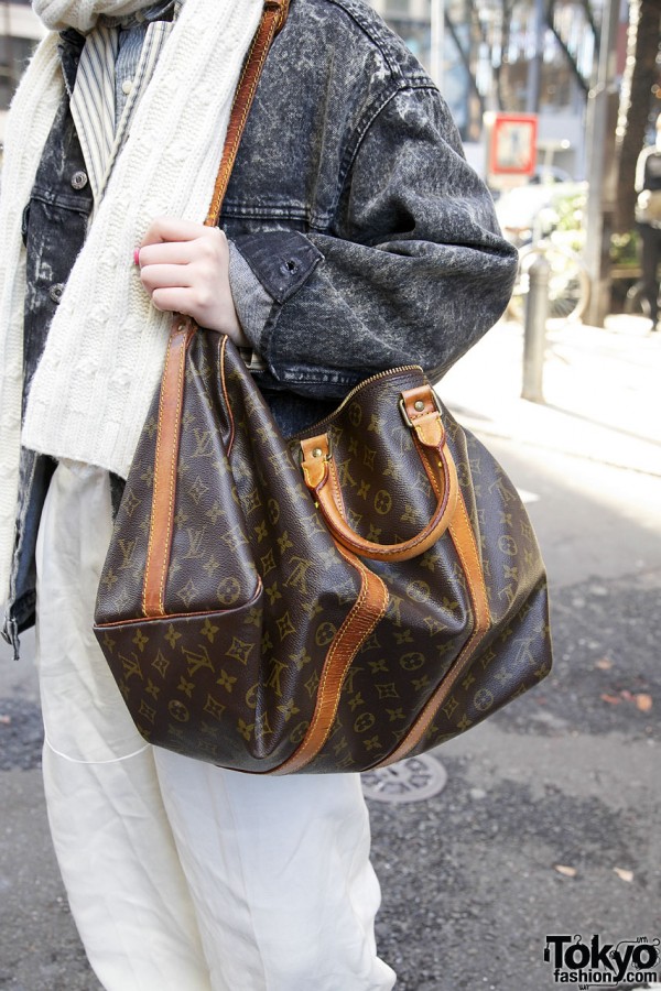 Resale Louis Vuitton bag in Harajuku
