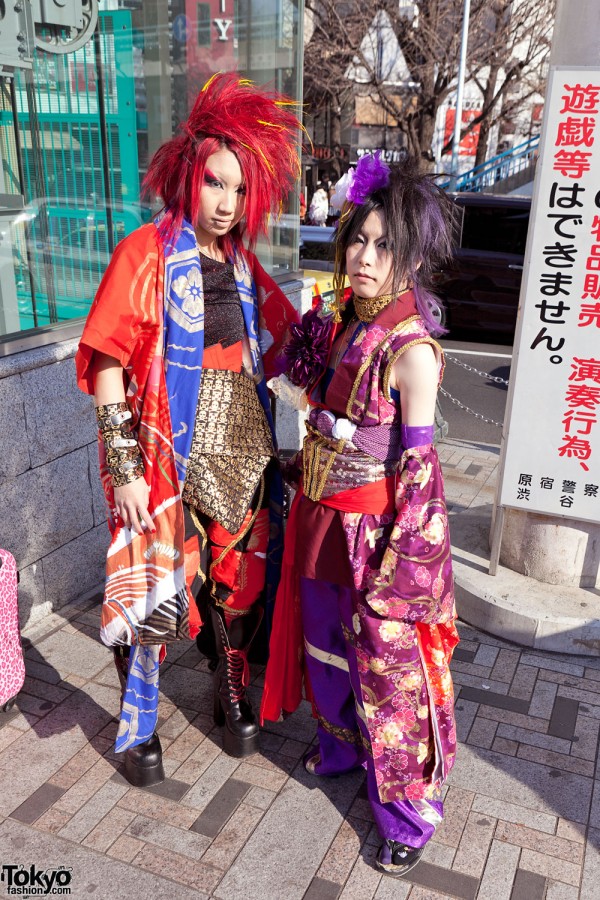 Punk & Gothic x Kimono Fusion Street Style in Harajuku