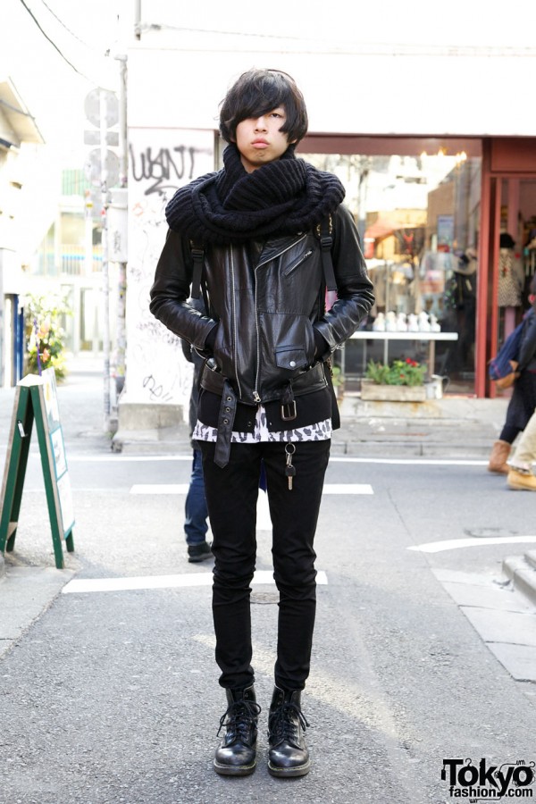 Cool Harajuku Guy in Black Leather Jacket, Skinny Jeans & Boots