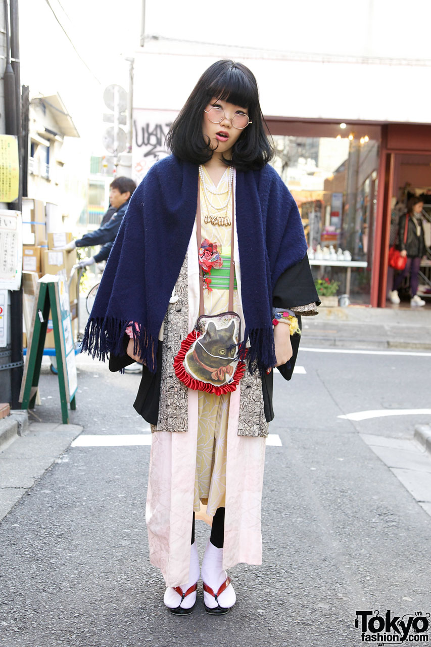 Japanese Resale Robes, Flip Flops & Tabi Socks – Tokyo Fashion