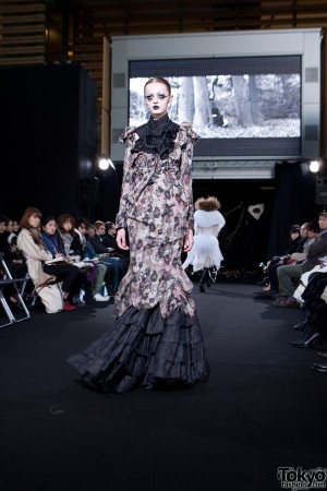 Alice Auaa 2012-13 A/W – Tokyo Fashion