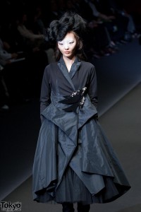 Hiroko Koshino 2012-13 A/W – Tokyo Fashion