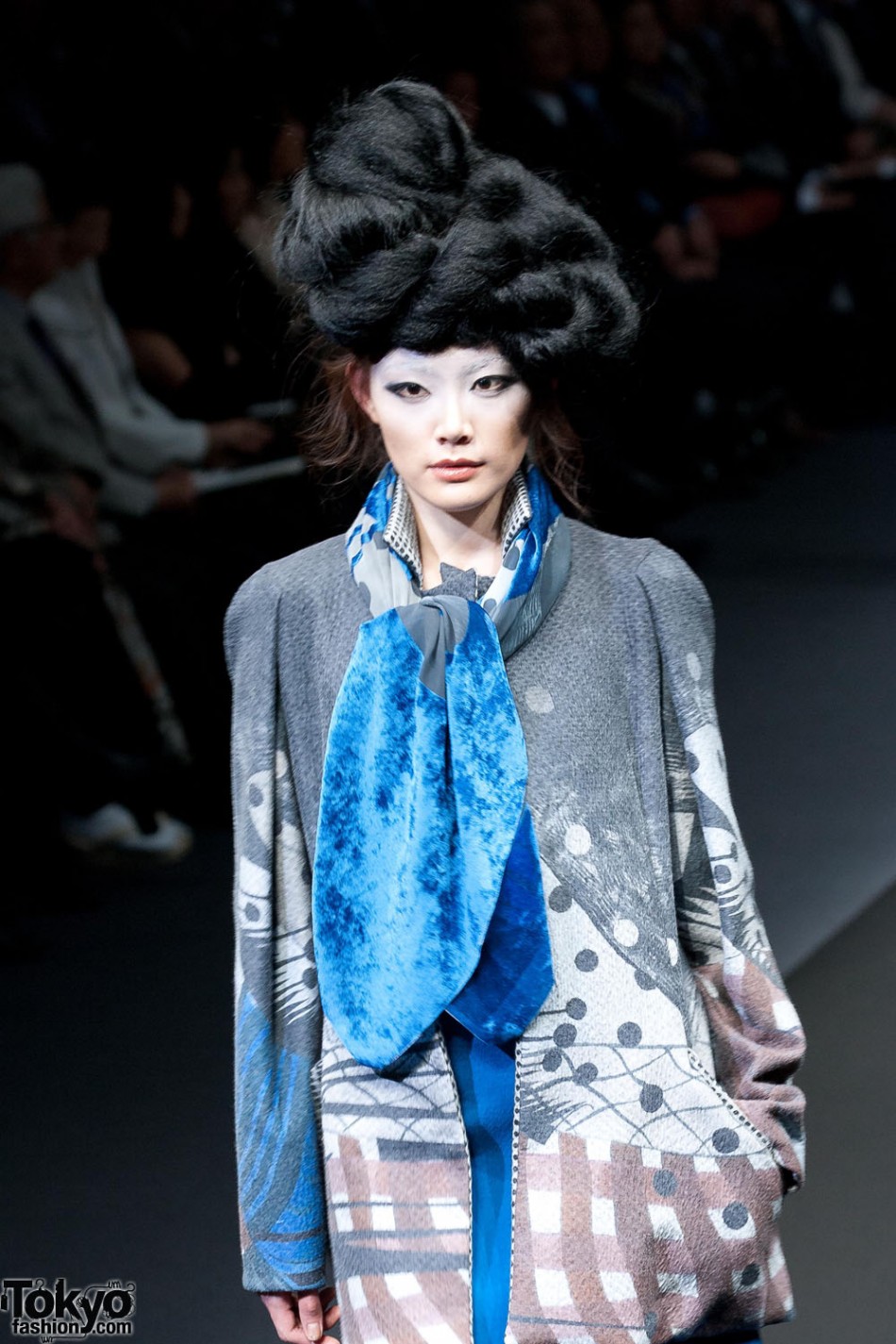 Hiroko Koshino 2012 A/W (120) – Tokyo Fashion