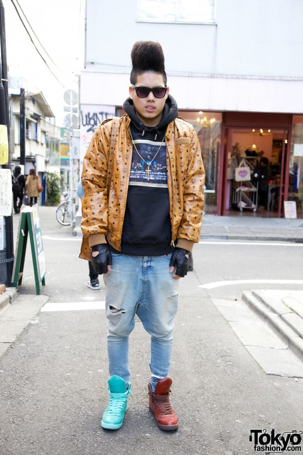 Harajuku Streetwear Designer in 4jigen, Swagger & Phenomenon