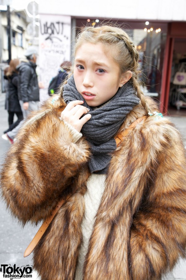 H&M faux fur jacket & bulky knit scarf