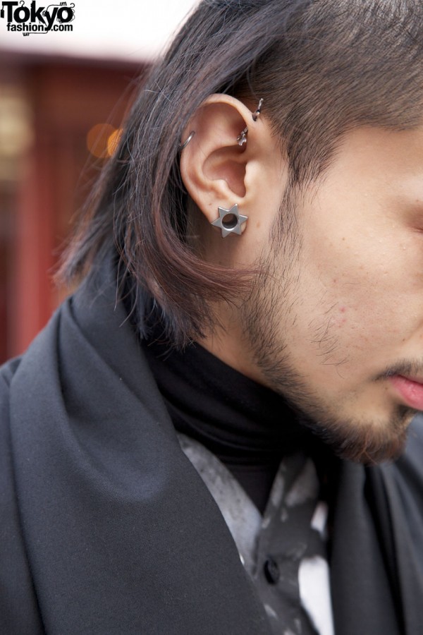Star earring & piercing in Harajuku