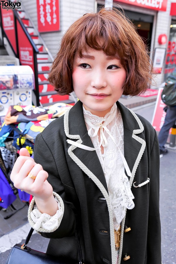 Cute Short Bob Hairstyle in Harajuku