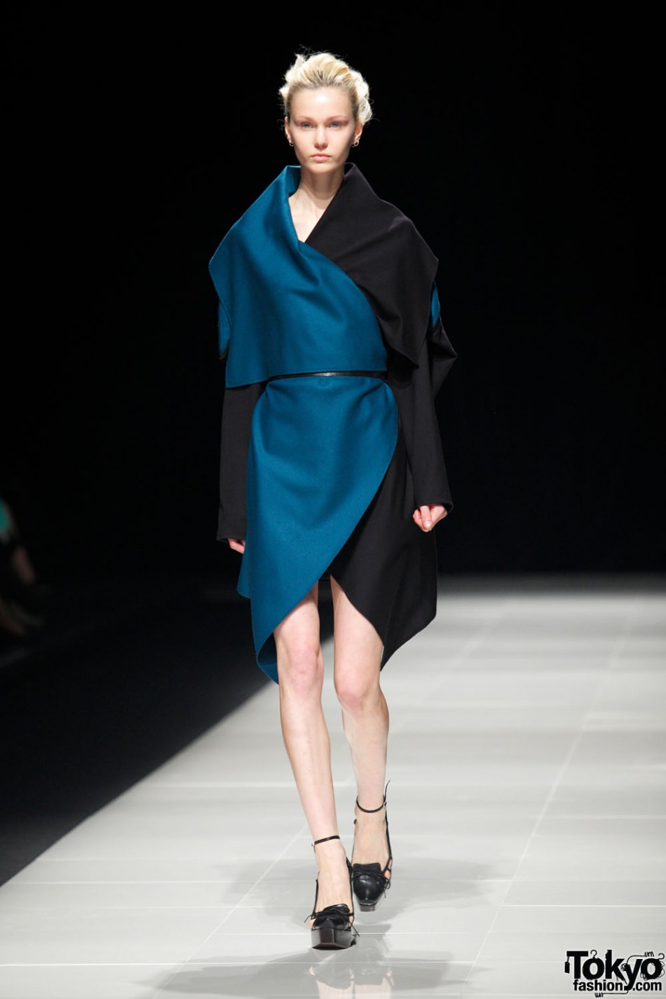 araisara 2012-13 A/W – Tokyo Fashion