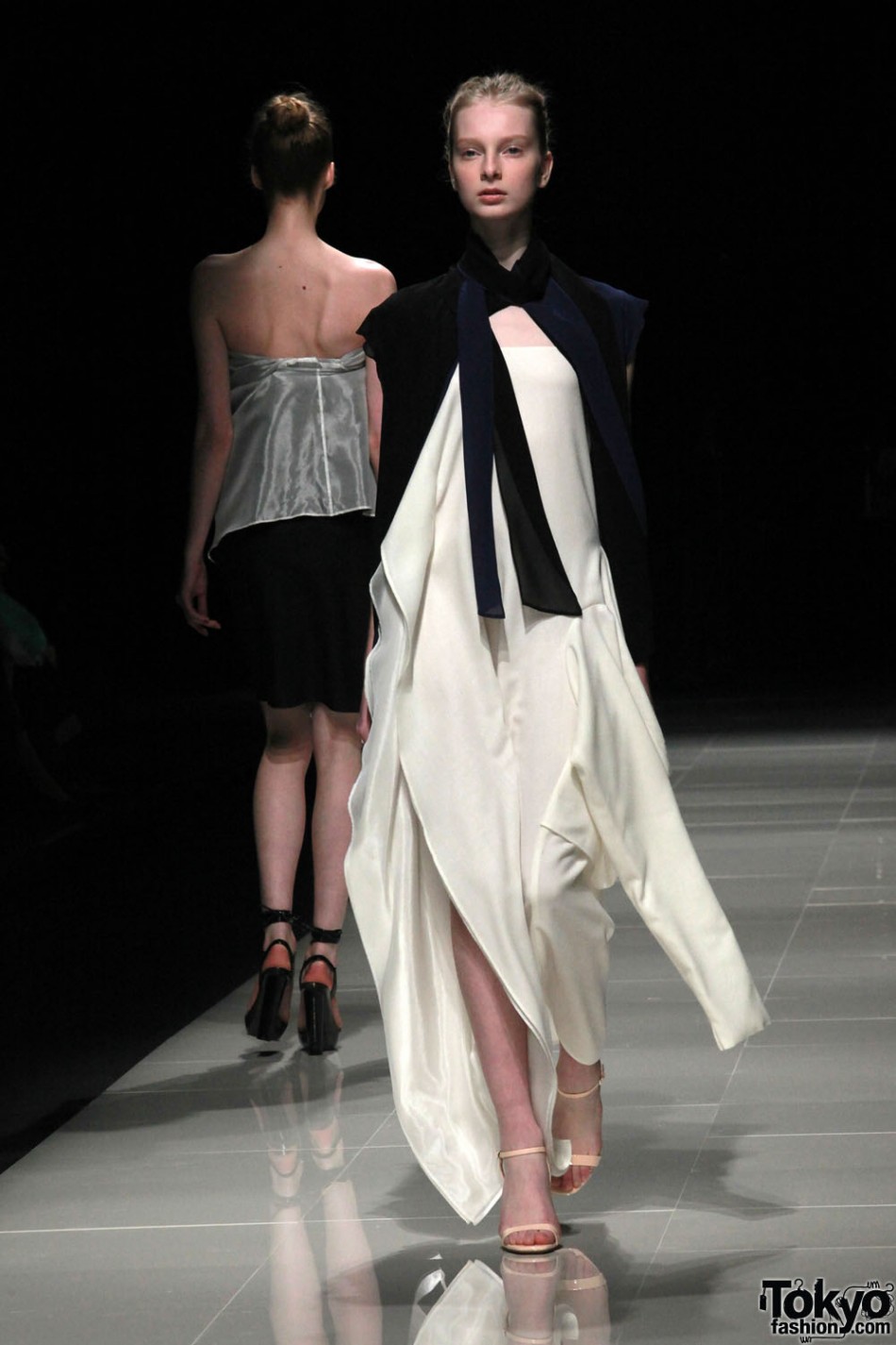 araisara 2012-13 A/W – Tokyo Fashion