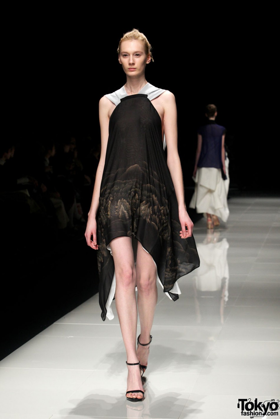 araisara 2012-13 A/W – Tokyo Fashion