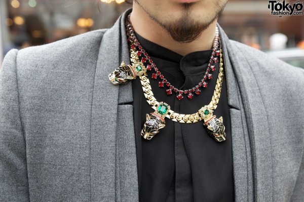 Gold Mawi necklace w/ feline pendants in Harajuku