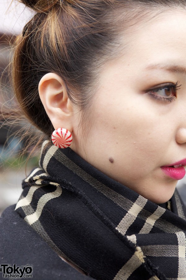 Wall candy earring in Harajuku
