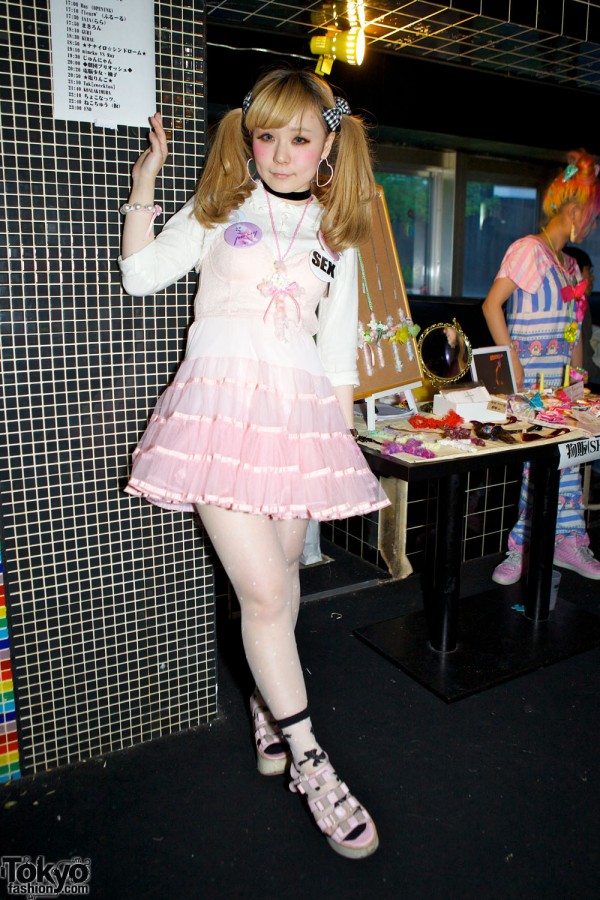 Mimeko at Heavy Pop