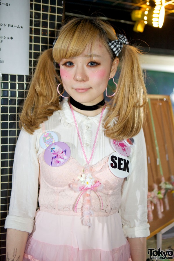 Mimeko at Heavy Pop