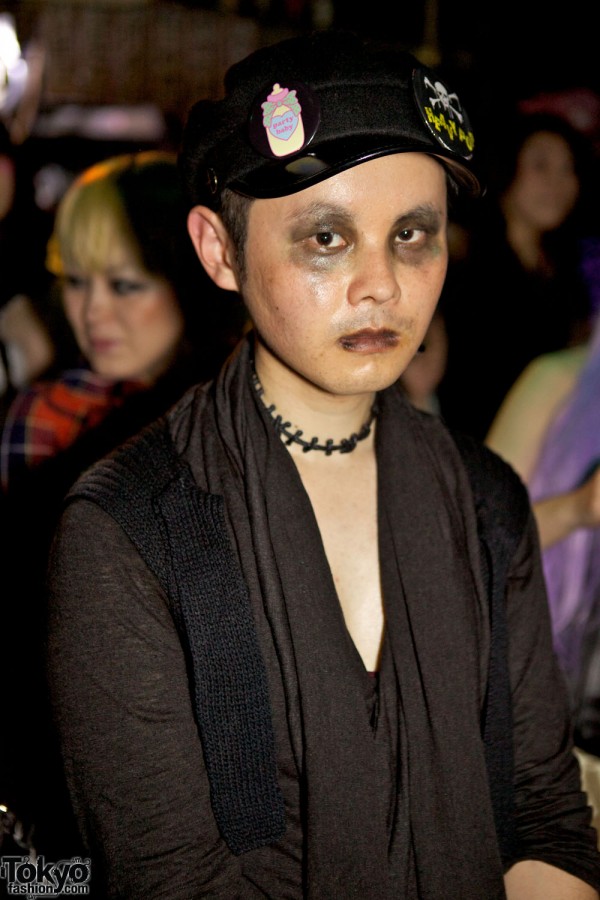Ray at Heavy Pop