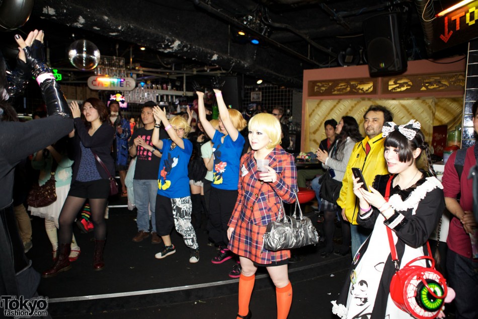 Japanese Street Fashion, Music & Fun at Heavy Pop #3 – Pictures & Video ...