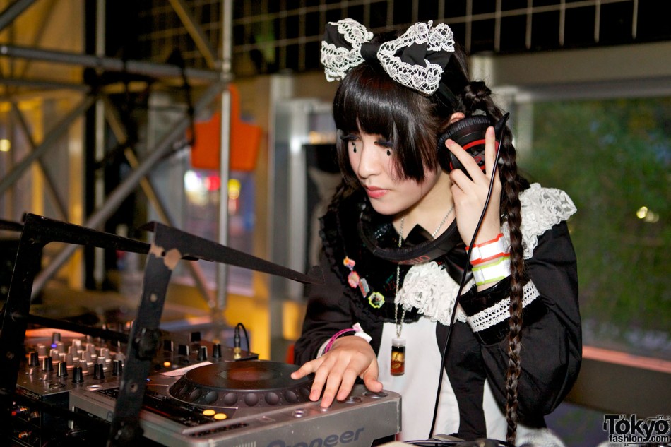 Japanese Street Fashion, Music & Fun at Heavy Pop #3 – Pictures & Video ...
