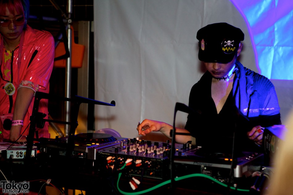 Japanese Street Fashion, Music & Fun at Heavy Pop #3 – Pictures & Video ...