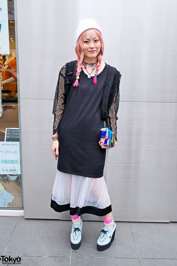 Momo from AvantGarde Harajuku w/ Bindi & Pink Braids