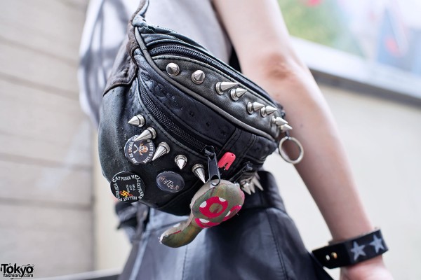 Shoulder Bag With Spikes in Harajuku