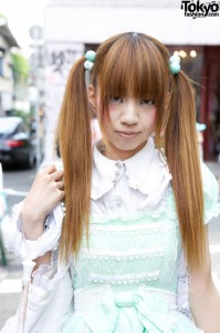 Japanese Lolita's Cute Twintail Hairstyle