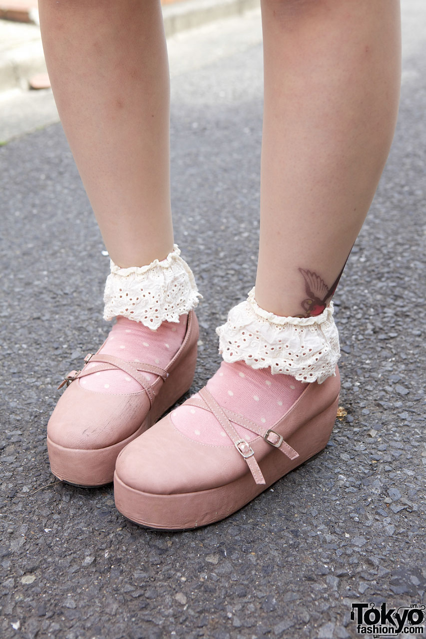 Laforet platform shoes w/ ruffled socks – Tokyo Fashion